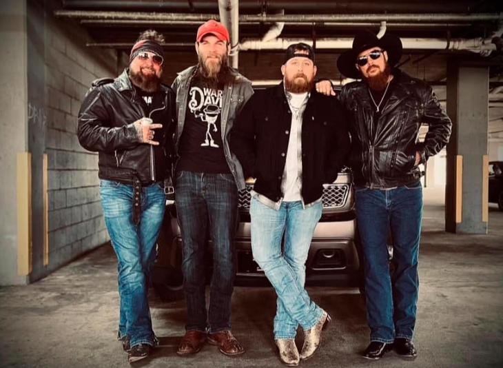 Whey Jennings & Country Music Pals Wes Shipp, Jesse Keith Whitley, Creed Fisher & John Paycheck Find Catchy Traditional Hook On “Old Country Song”